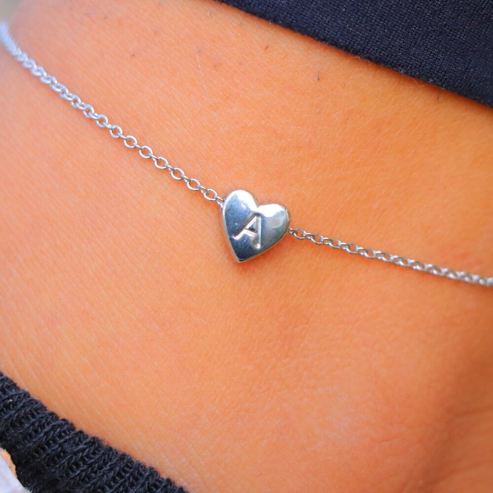 😍PERSONALIZED❤️HEART CHARM - A to Z, DAINTY SILVER INITIAL ANKLET, ELDM22302 - Picture 4 of 13